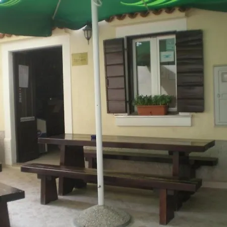 In With Air Conditioning, W-lan Lejlighed Susak